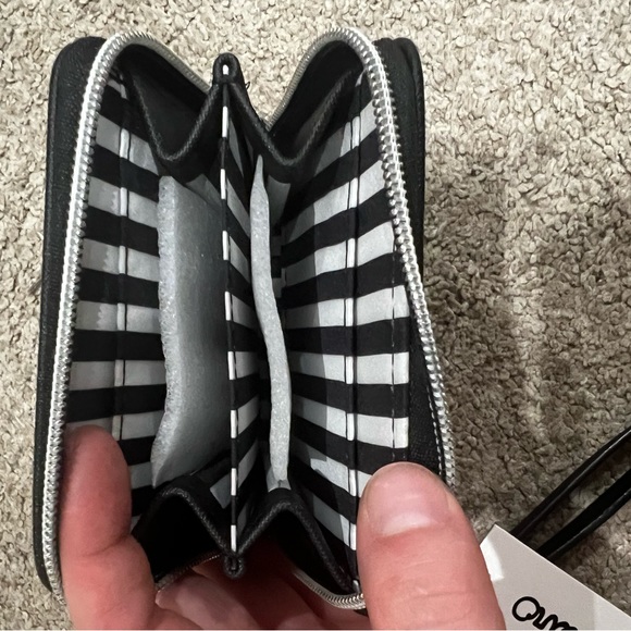 NWT Marc Tetro Boston Terrier wallet Small - Picture 3 of 7